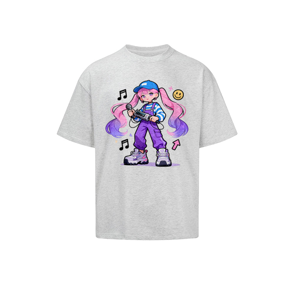 T-shirt uni, motif anime fille aux cheveux roses, notes de musique et smiley, imprimé graphique, style streetwear décontracté. Sensation de vie.