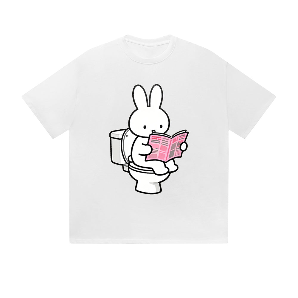 Einfarbiges T-Shirt Hase liest Buch Toilette Lustiger Cartoon Grafikdruck Lässige Alltagsmode Straßenbekleidung Feel lives